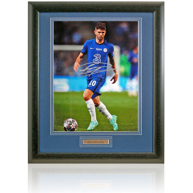 Christian Pulisic Chelsea Signed Champions of Europe Photograph 23x19in Framed