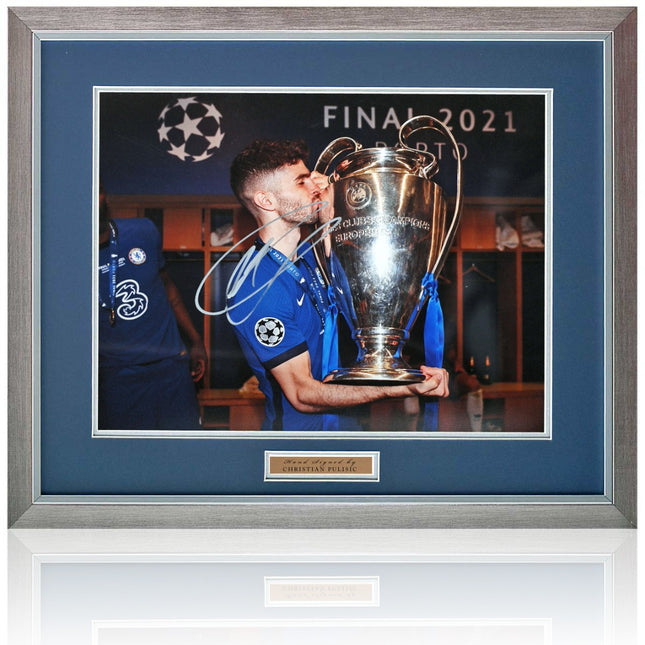 Christian Pulisic Chelsea Signed Champions of Europe Photograph 23x19in Framed