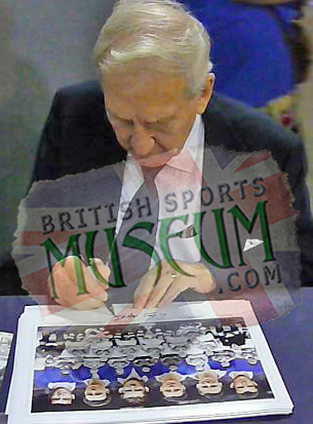 Chelsea 1954/55 League Champions Hand Signed by 6 Legends Montage 23x19in Framed