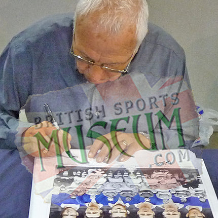 Chelsea 1954/55 League Champions Hand Signed by 6 Legends Montage 23x19in Framed