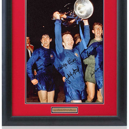 Manchester United 1968 European Cup Final Hand Signed by 5 Legends Photograph 23x19" Framed