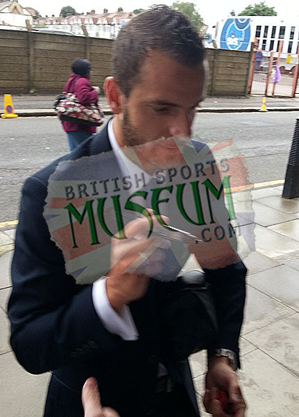 Roberto Soldado Tottenham Hotspur Hand Signed Football Boot Display