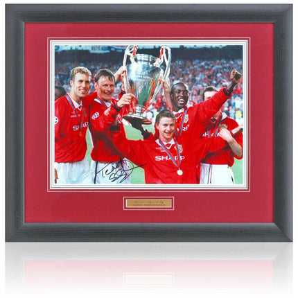 Teddy Sheringham Manchester United Hand Signed 1999 European Cup Photograph 23x19" Framed