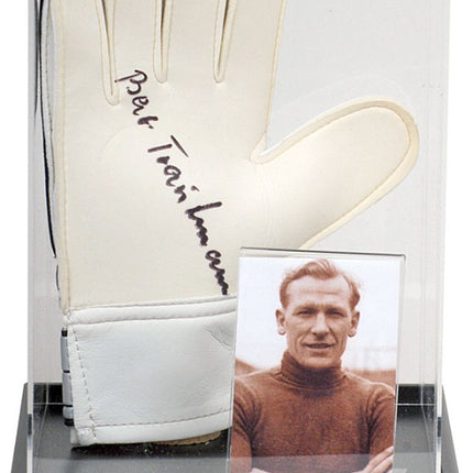Bert Trautmann Manchester City Legend Hand Signed Goalkeepers Glove Display
