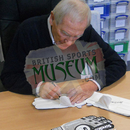 Bert Trautmann Manchester City Legend Hand Signed Goalkeepers Glove Display